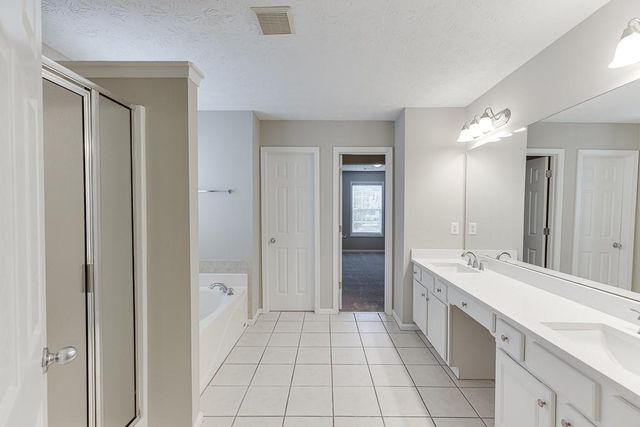 4439 Woodgate Hill Trail, Snellville, GA 30039
