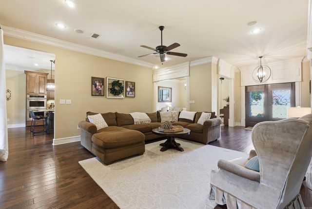 4005 Newcastle Dr, Conway, AR 72034