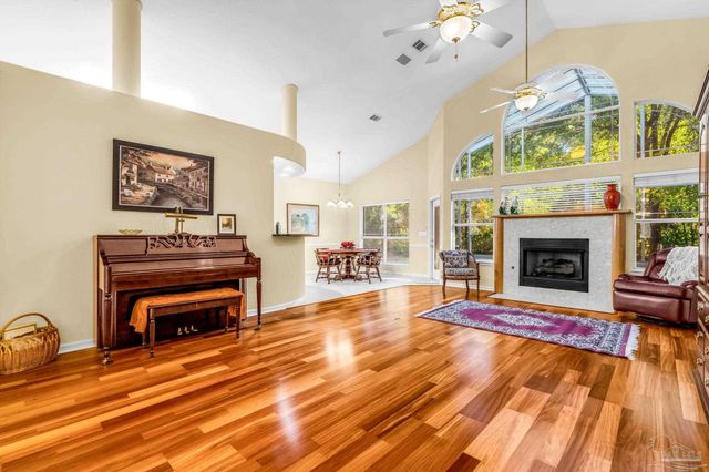 10164 Bittern Dr, Pensacola, FL 32507