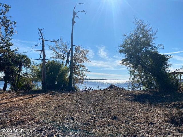 4714 Bay Head Road, Youngstown, FL 32466