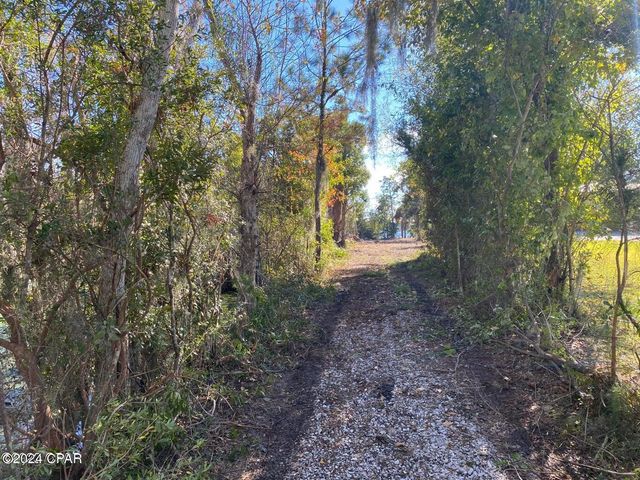 4714 Bay Head Road, Youngstown, FL 32466