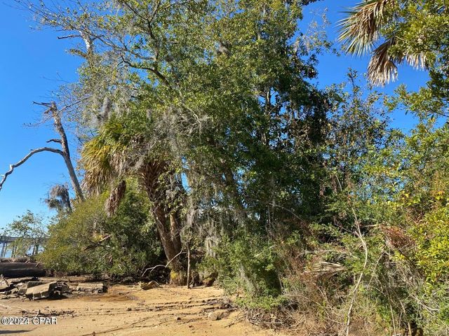 4714 Bay Head Road, Youngstown, FL 32466