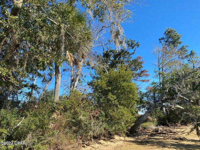 4714 Bay Head Road, Youngstown, FL 32466