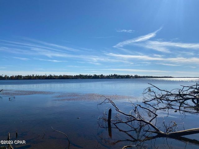 4714 Bay Head Road, Youngstown, FL 32466