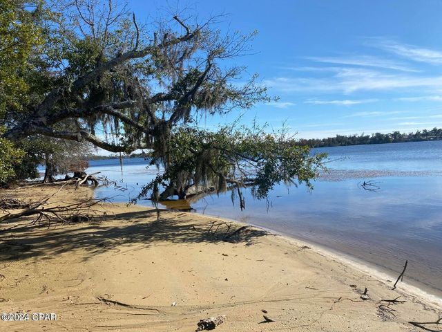 4714 Bay Head Road, Youngstown, FL 32466