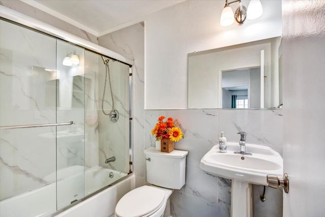 1262 Turtlerock Drive, San Jose, CA 95122