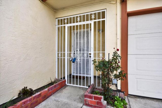 1262 Turtlerock Drive, San Jose, CA 95122