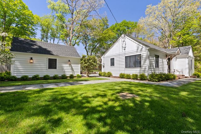 49 Clinton Road, Bedford Hills, NY 10507