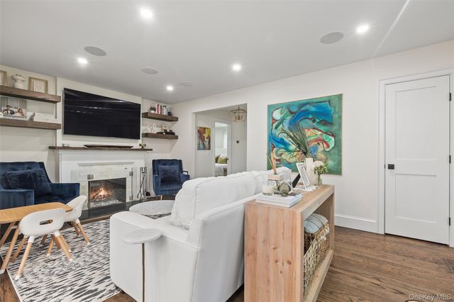 49 Clinton Road, Bedford Hills, NY 10507