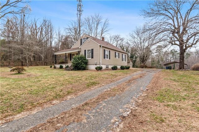 6320 Doral Drive, Tobaccoville, NC 27050