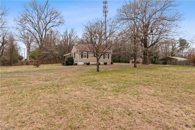 6320 Doral Drive, Tobaccoville, NC 27050