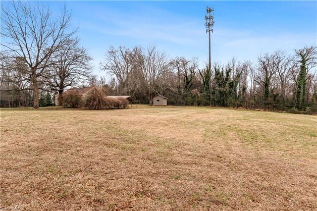 6320 Doral Drive, Tobaccoville, NC 27050