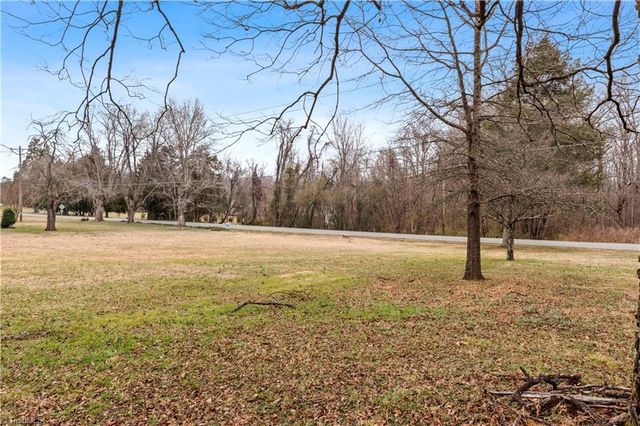 6320 Doral Drive, Tobaccoville, NC 27050