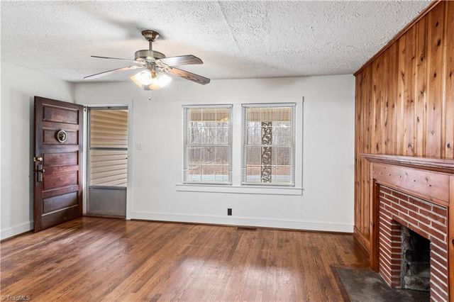 6320 Doral Drive, Tobaccoville, NC 27050