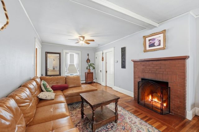 469 Loring Ave, Salem, MA 01970