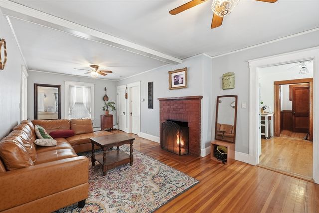 469 Loring Ave, Salem, MA 01970