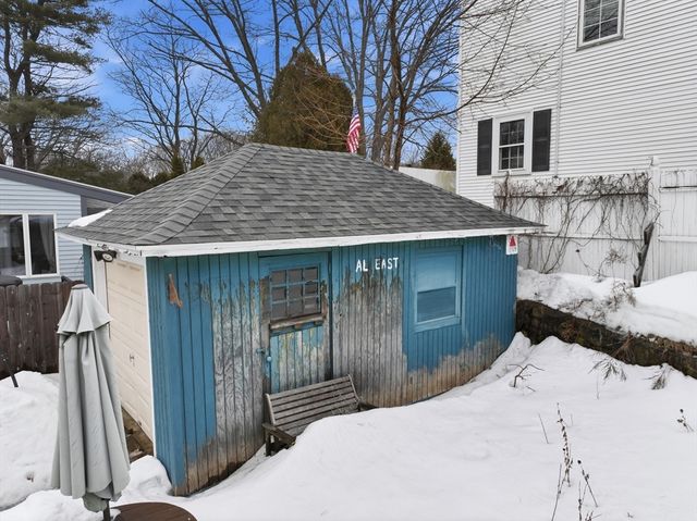 469 Loring Ave, Salem, MA 01970