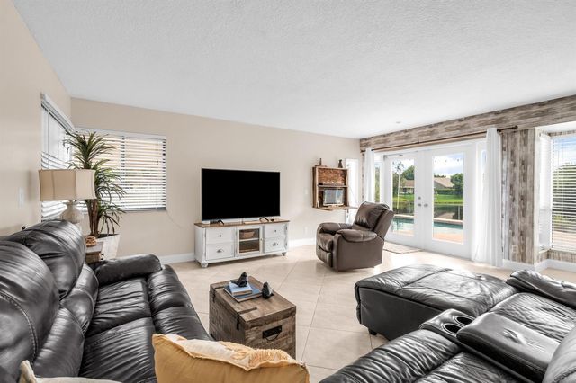 8740 SW 57th Street, Cooper City, FL 33328