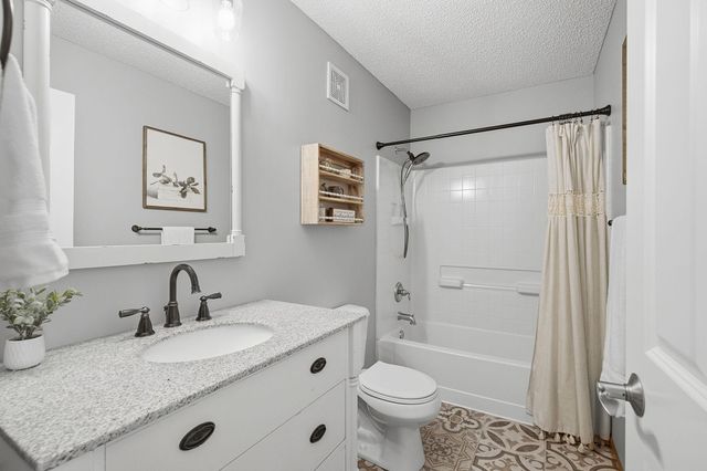 14037 Avanti Avenue, Rosemount, MN 55068