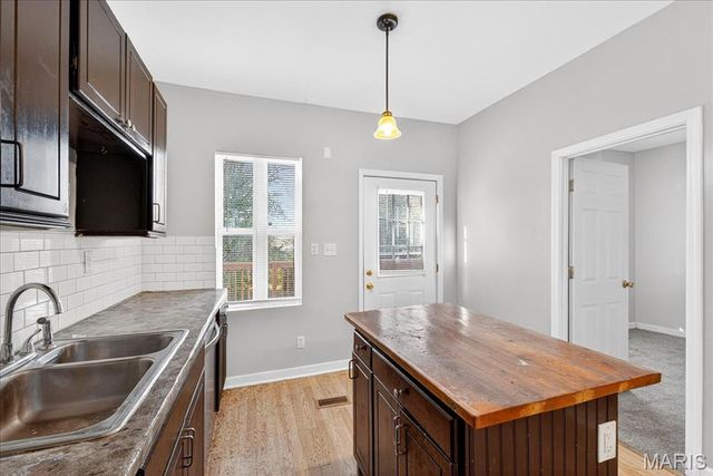 6528 Mount Avenue, St Louis, MO 63121