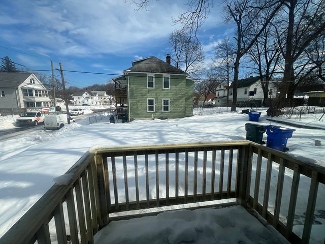 89 Bristol St, Springfield, MA 01109