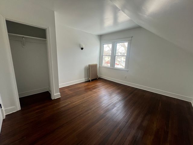 89 Bristol St, Springfield, MA 01109