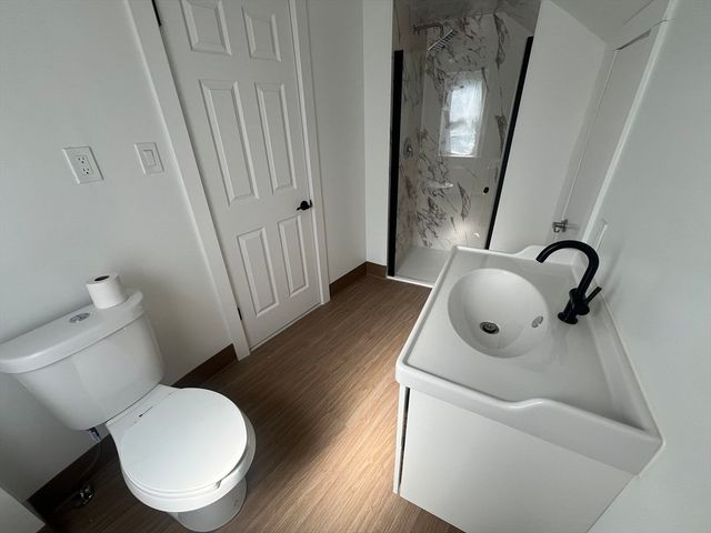 89 Bristol St, Springfield, MA 01109