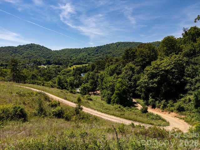 999 Murphy Cove Road, Candler, NC 28715
