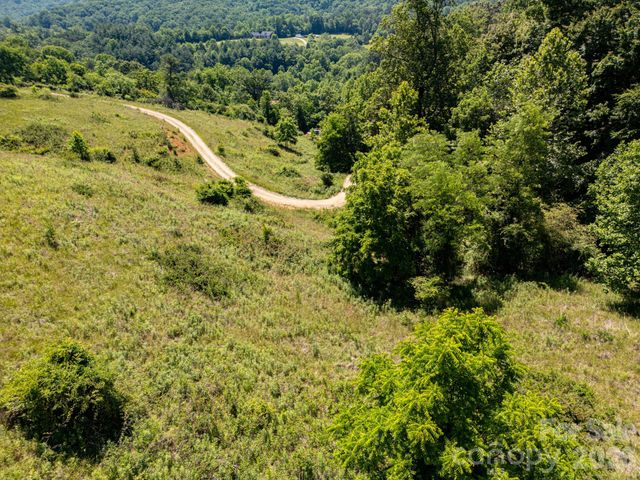 999 Murphy Cove Road, Candler, NC 28715