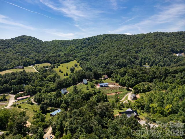 999 Murphy Cove Road, Candler, NC 28715