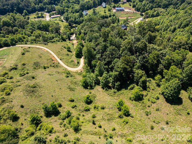 999 Murphy Cove Road, Candler, NC 28715