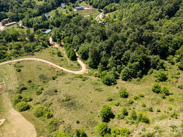 999 Murphy Cove Road, Candler, NC 28715