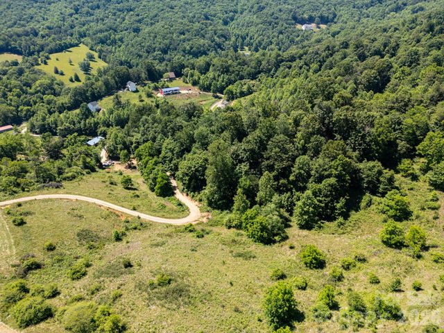999 Murphy Cove Road, Candler, NC 28715