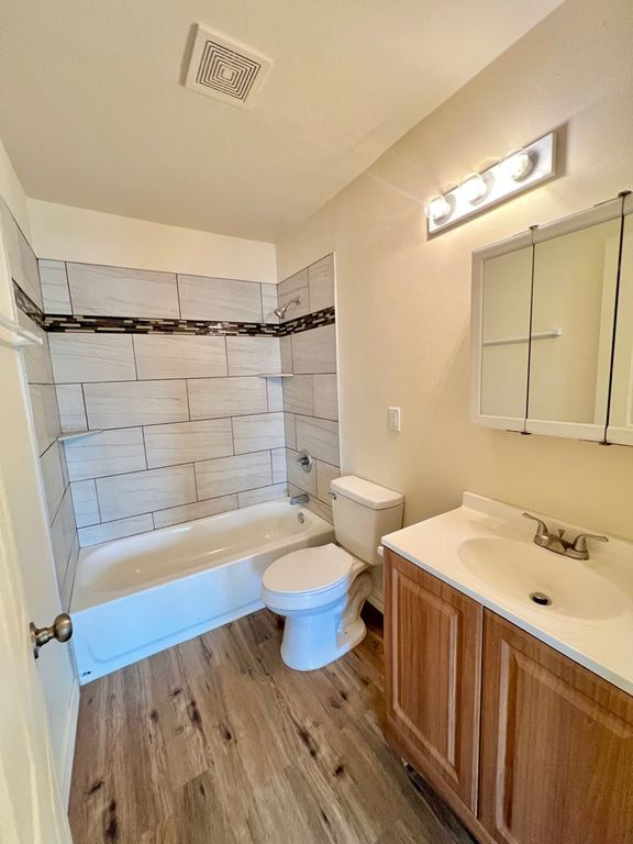 Image 11 of property listing at 2101 Juanita Ave, San Angelo, TX 76901
