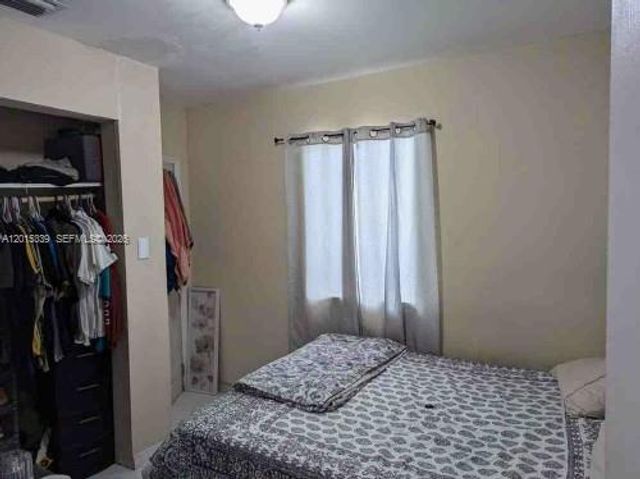 1430 NE 175th St 1, North Miami Beach, FL 33162