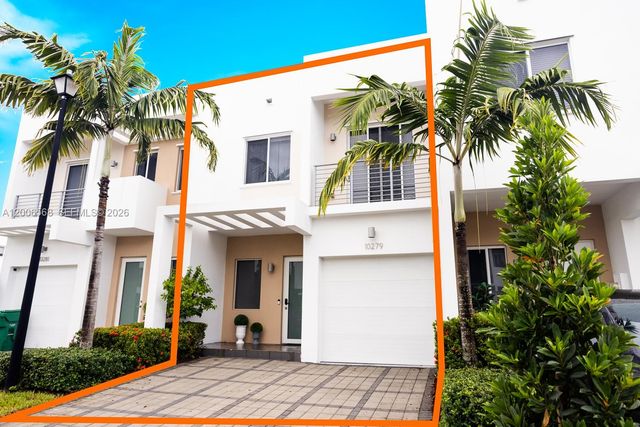 10279 NW 72nd St, Doral, FL 33178