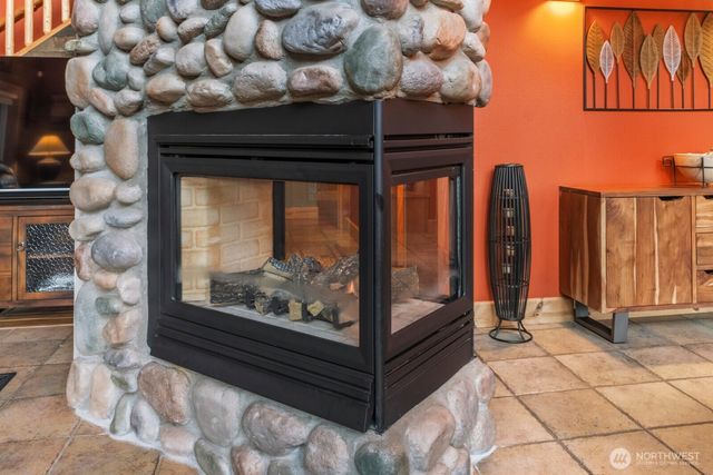 6323 N Lake Cushman Road, Hoodsport, WA 98548