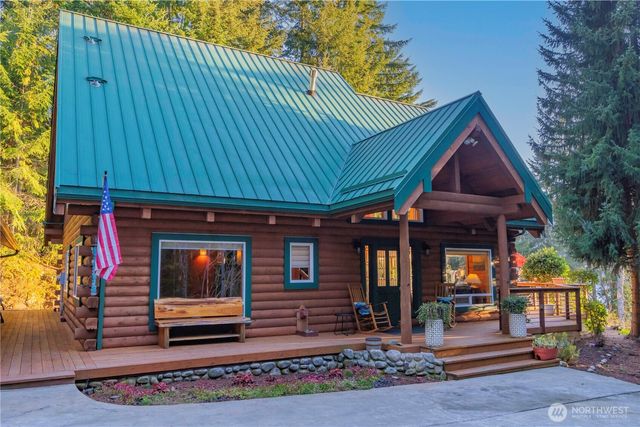 6323 N Lake Cushman Road, Hoodsport, WA 98548