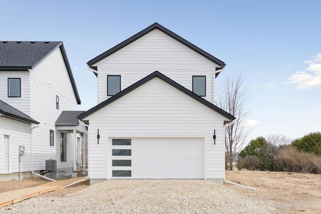 16909 Draft Horse Boulevard, Lakeville, MN 55044