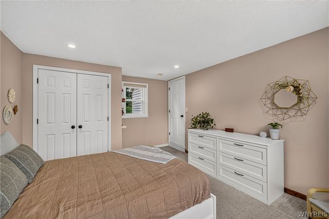 17 Sherrelwood Court, Amherst, NY 14221