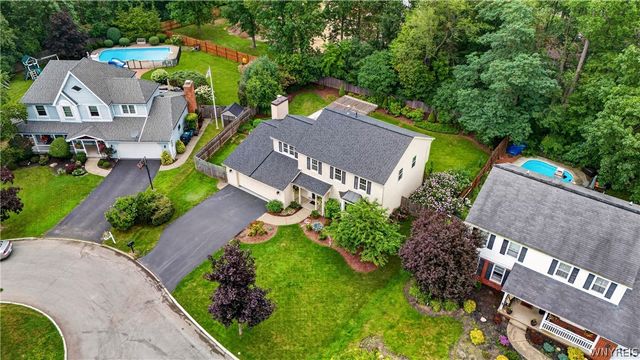 17 Sherrelwood Court, Amherst, NY 14221