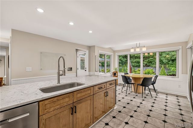 17 Sherrelwood Court, Amherst, NY 14221