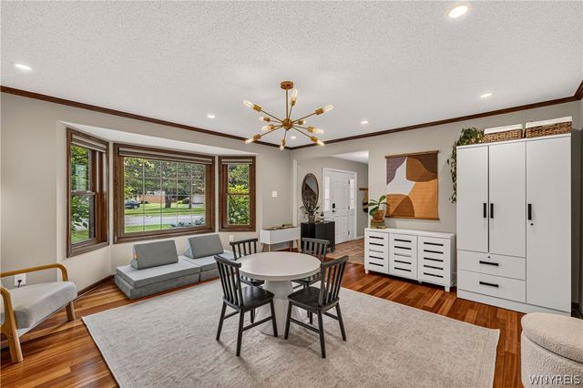 17 Sherrelwood Court, Amherst, NY 14221