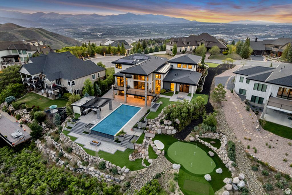Image 2 of property listing at 1468 E TRAIL CREST CT, Draper, UT 84020