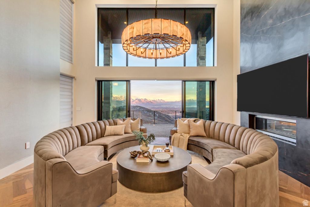 Image 11 of property listing at 1468 E TRAIL CREST CT, Draper, UT 84020