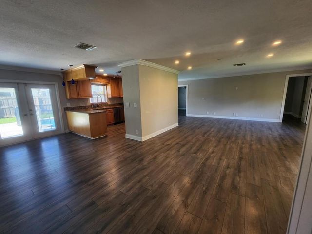 4693 Dolphin Drive, Lake Worth, FL 33463