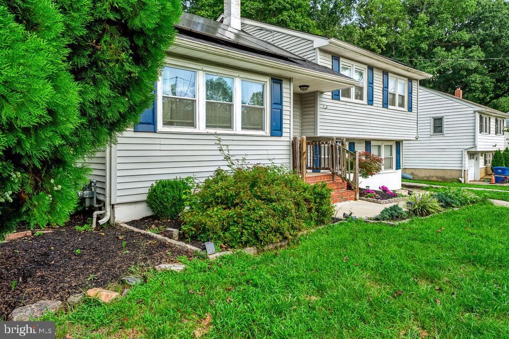 129 CLOVER ST, MT HOLLY, NJ 08060 — photo 2