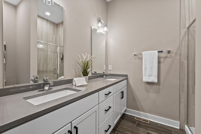 122 S Ohio Avenue, 2 2, Columbus, OH 43205