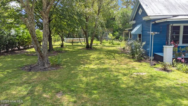 104 Trent Street, Trenton, NC 28585