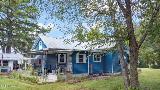 104 Trent Street, Trenton, NC 28585